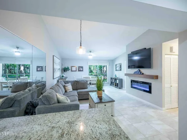 10413 BIG TREE Circle E, Jacksonville, FL 32257