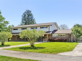 2948 Bayou Rd, Saint Bernard, LA 70085