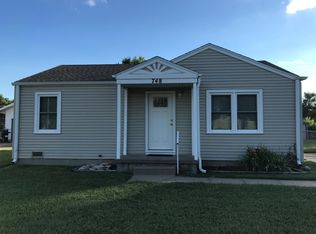 748 Seneca Ave, Salina, KS 67401