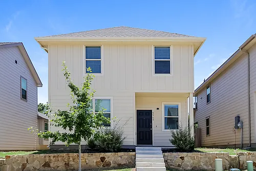 5564 Willamette Dr Photo 1