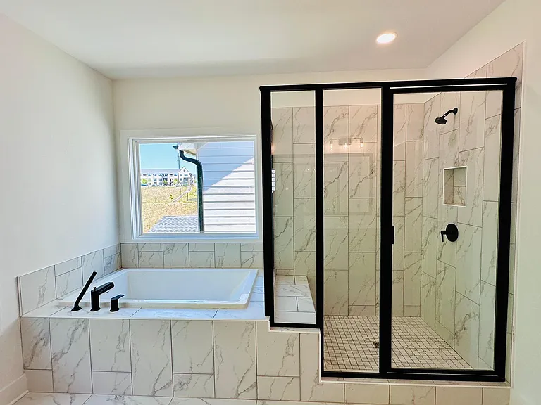1225 Westshore Dr #R — Photo 19