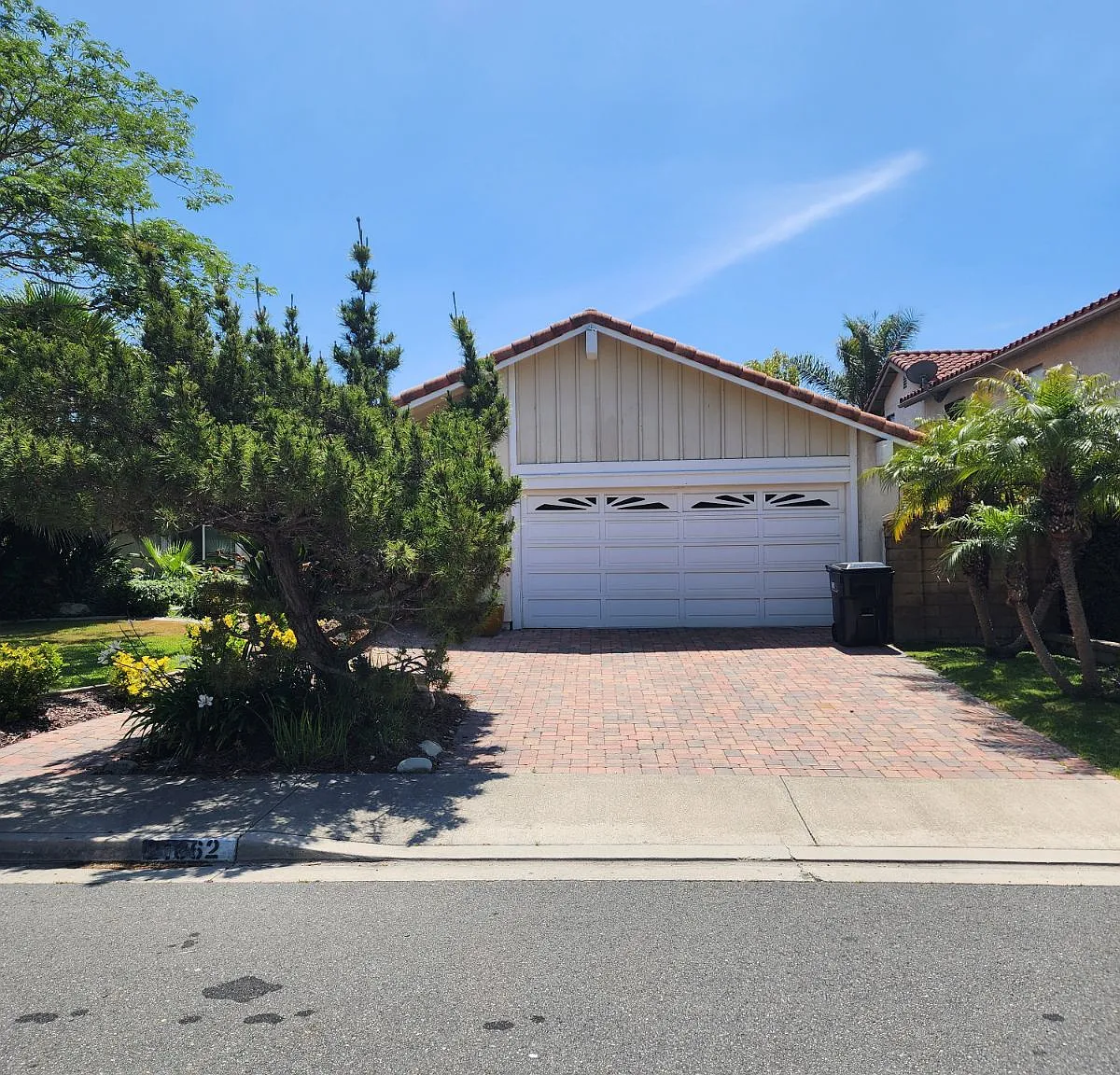 3 bed, 1470 sqft, $4,850 — Photo 1