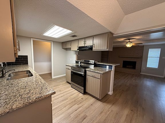 5th image of 5912 Pleasant Hill Dr