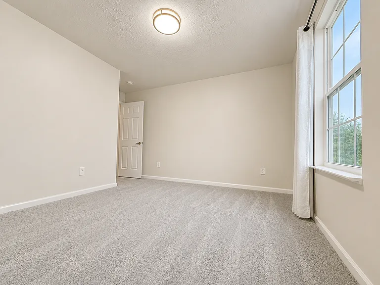 5872 Wintersweet Ln — Photo 38