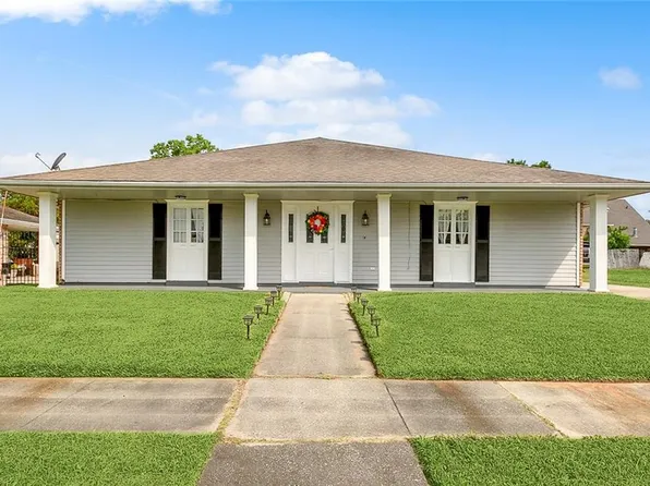 3300 Oak Dr, Violet, LA 70092