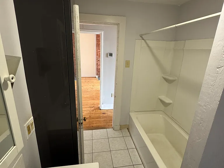 709 N Saint Clair St #2 — Photo 8