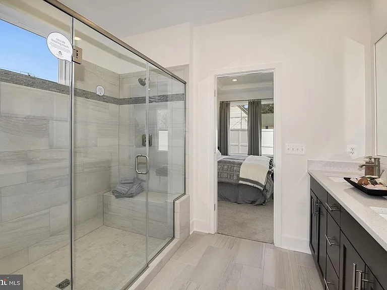 34007 Givens Way — Photo 6