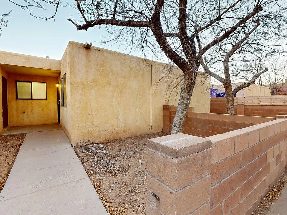 South Albuquerque 2BD with Outdoor Living