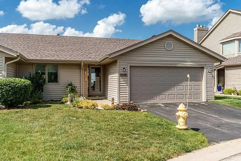 5046 Prairie Path photo 1