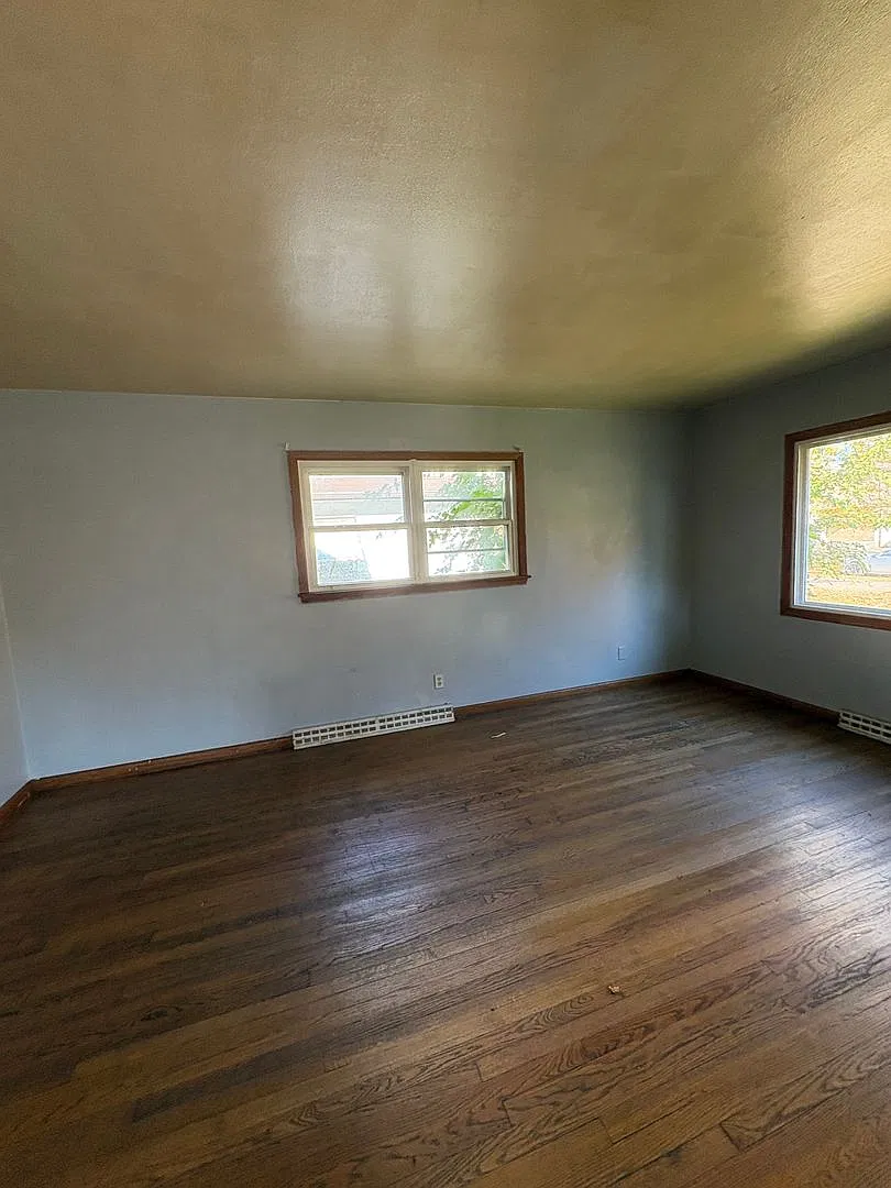 4861 N. 50th St. — Photo 2