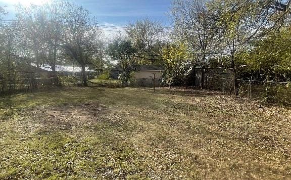 5th image of 2713 Cordone St