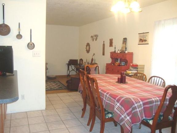 5th image of 1036 Panther Ave