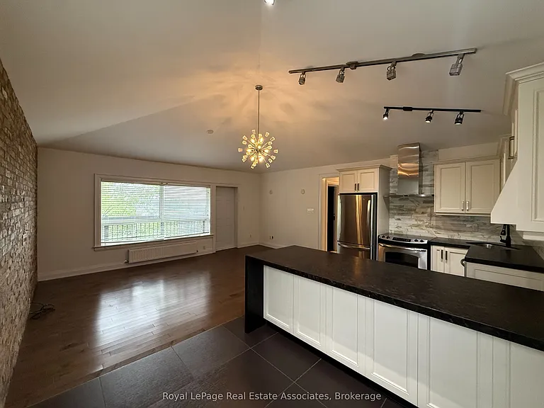 52 Cameron Ave #4 — Photo 7