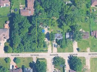 17W230 E Red Oak St, Bensenville, IL 60106