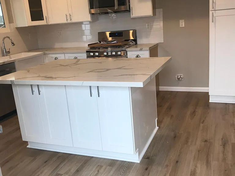 2390 Elden Ave #C — Photo 3