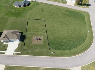 867 Mill Race Rd, Madelia, MN 56062