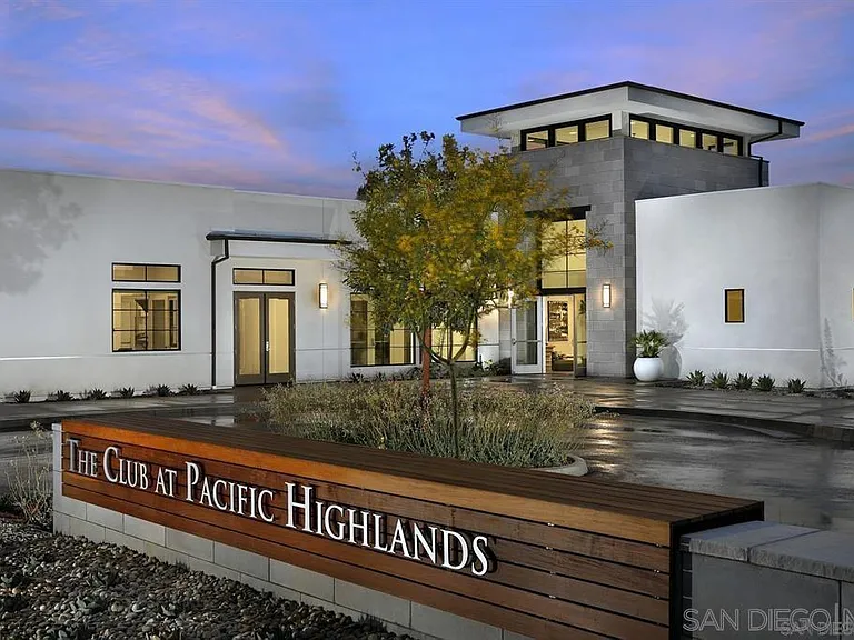 6195 Summit Crest Cir — Photo 38