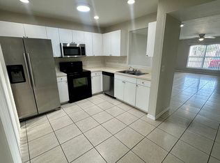 4704 Skyline Blvd, Cape Coral, FL 33914