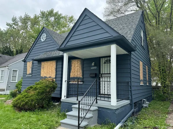 12059 Rossiter St, Grosse Pointe, MI 48224