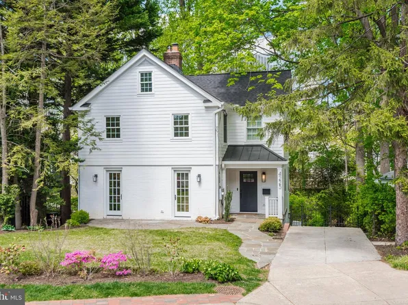 4225 Oakridge Ln, Chevy Chase, MD 20815