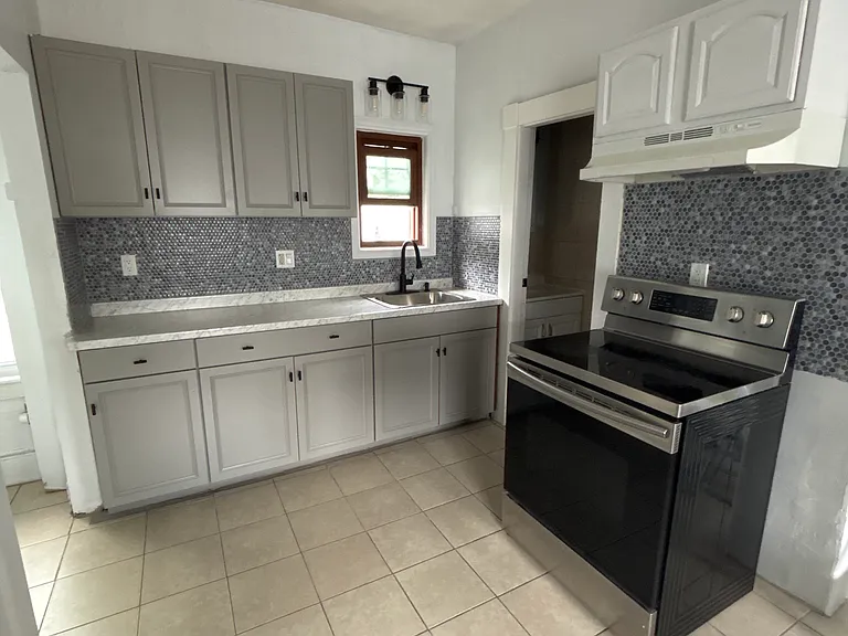 45 Chatham St #2 — Photo 13