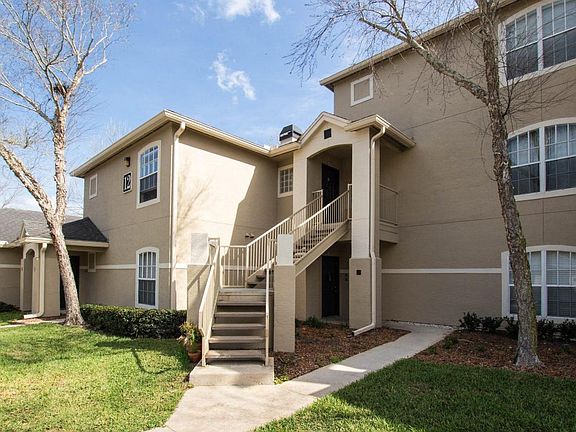 4th image of 1701 The Greens Way APT 1212