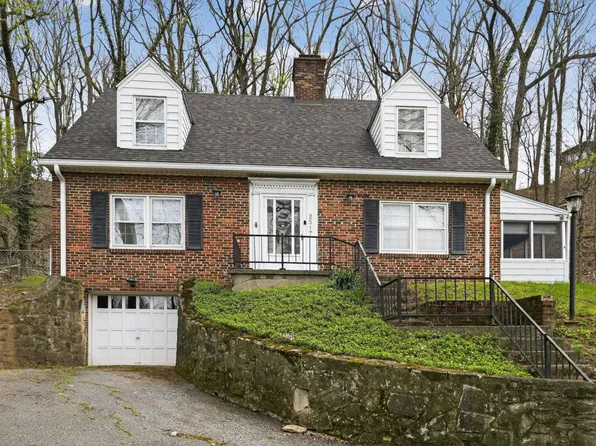 2517 Woodland Ave SW, South Charleston, WV 25303