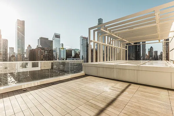 Sold by Halstead Real Estate | media 6