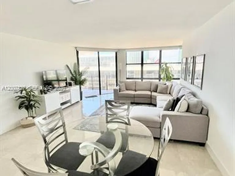 1901 Brickell Ave #B2007 — Photo 12
