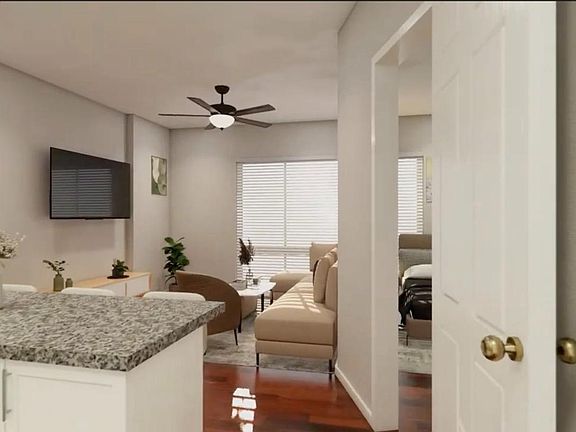 4th image of 950 25th St NW #607