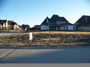 4th image of 4289 Forest Park Ln