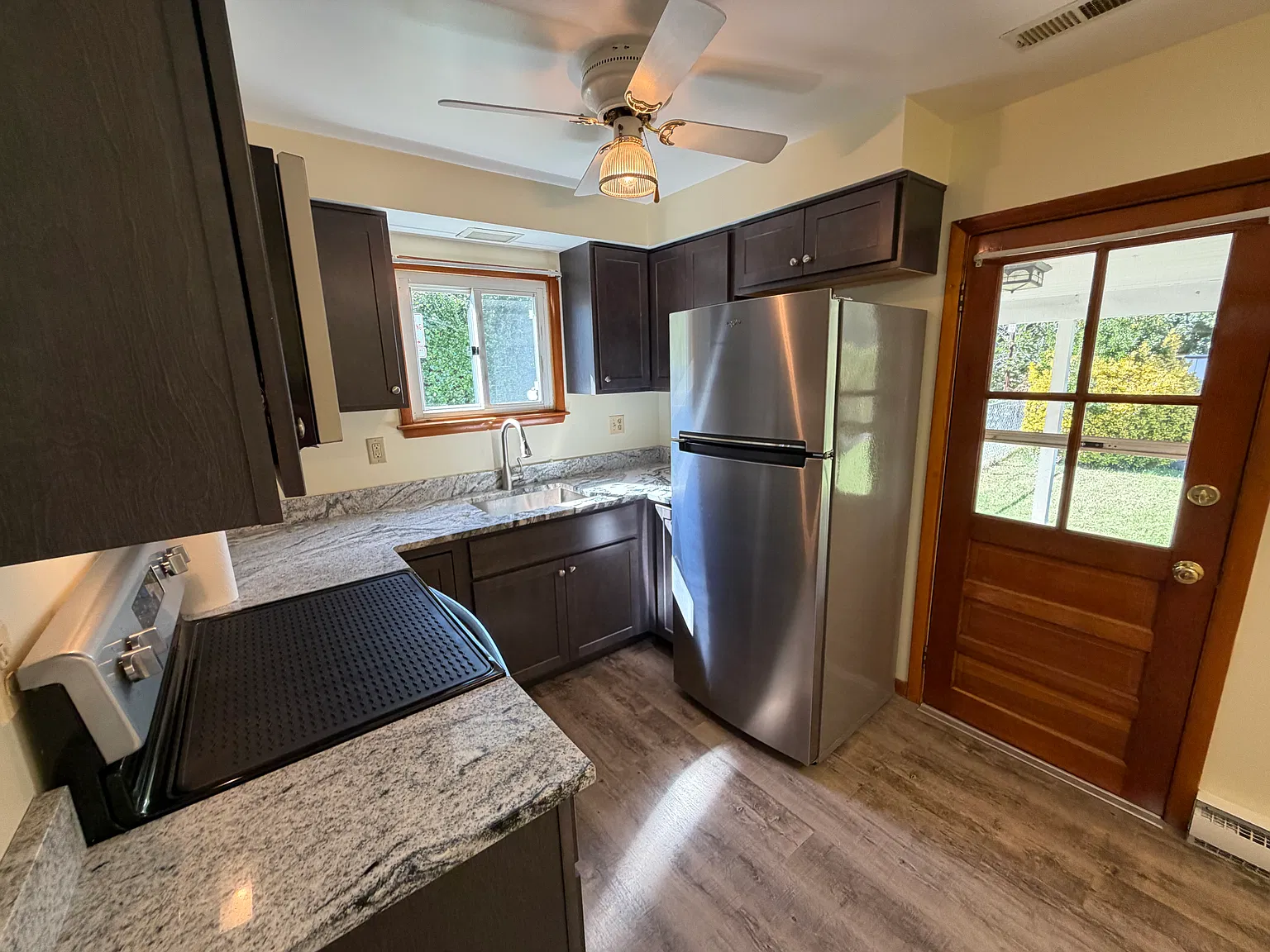2 bed, 1000 sqft, $2,900 — Photo 4
