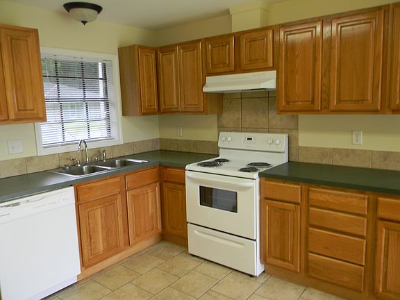 3rd image of 507 Natalie Dr