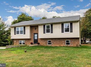 2586 Mindi Dr, Manchester, MD 21102