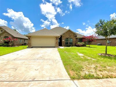 205 Poppy St, Lake Jackson, TX, 77566