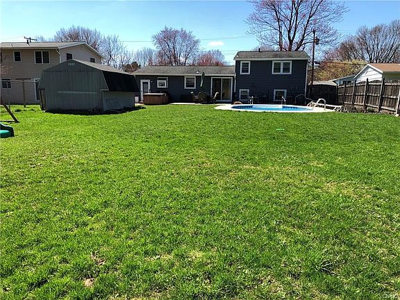 5th image of 8350 Doreen Ave