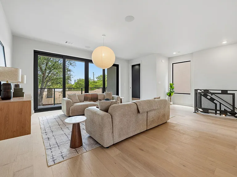 1403 Barton Hills Dr #2 — Photo 22
