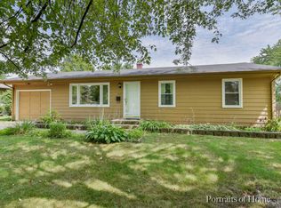 213 Hickory St, North Aurora, IL 60542