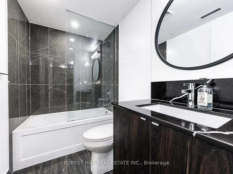 771 Yonge St W #601 — Photo 18
