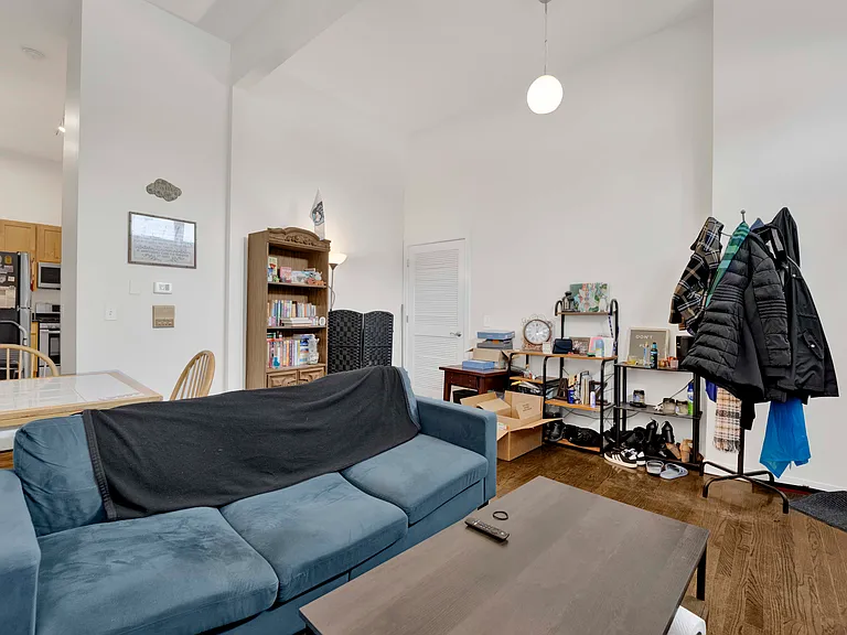 2143 N Western Ave #1F — Photo 8