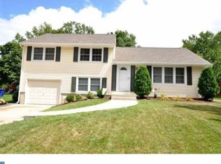 266 Burning Tree Rd, Delran, NJ 08075