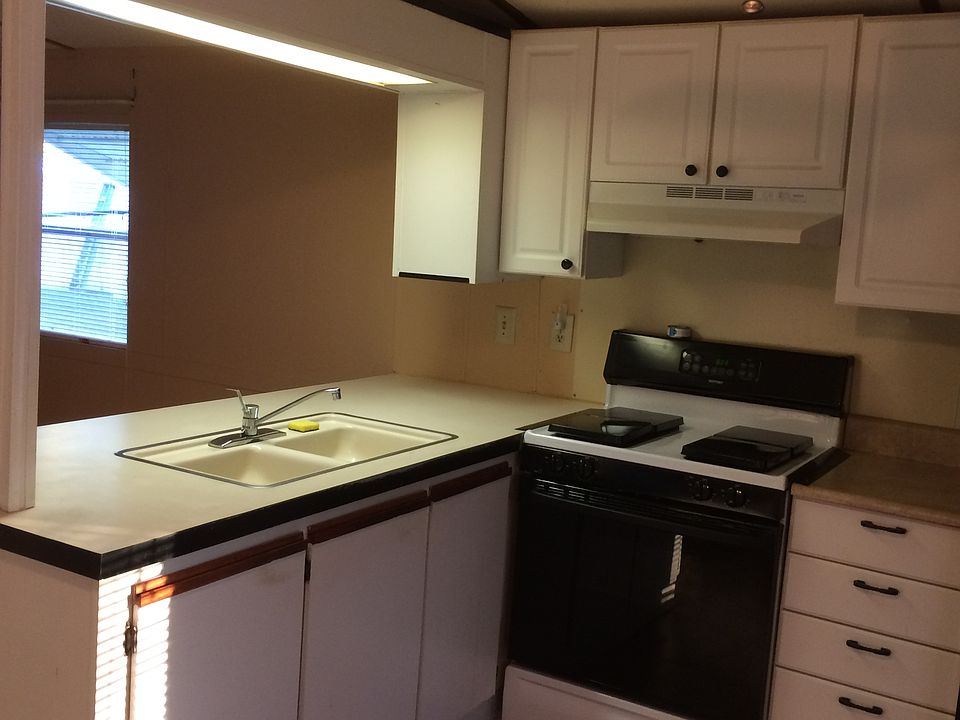 1st image of 671 N Dixie Ave Lot 6