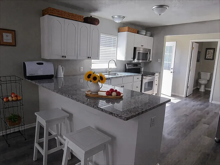 1107 Beech St — Photo 6