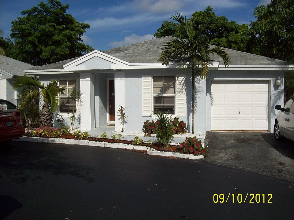 1st image of 5901 Woodland Point Pl