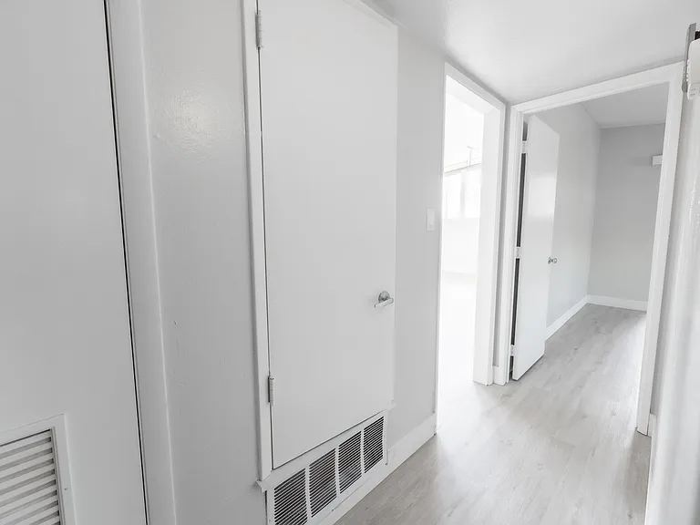 4832 E Virginia Ave — Photo 16