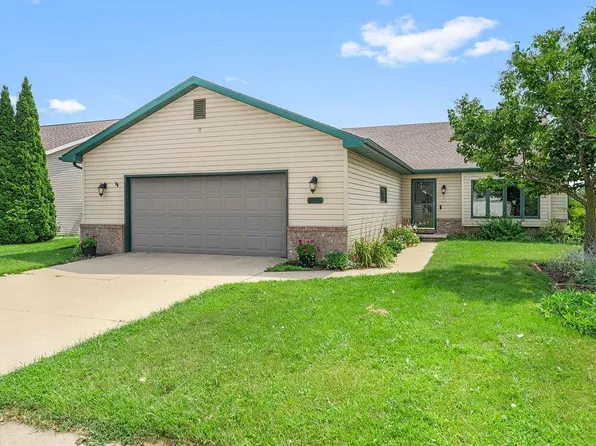 1005 Freedom Ave, Oshkosh, WI 54901