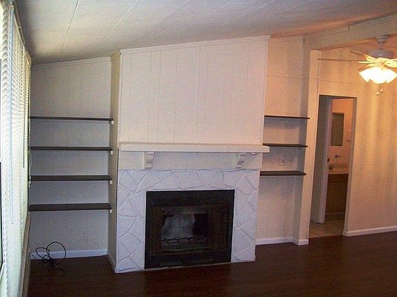 2nd image of 3076 Governors Court Dr