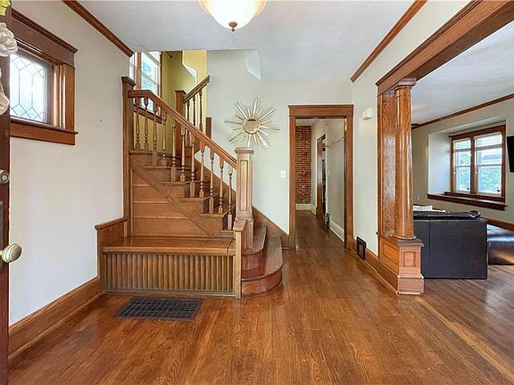 4th image of 4327 Campbell St