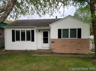 1140 N 19th St, Springfield, IL 62702