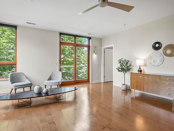 5th image of 3502 Dennett Dr APT 401